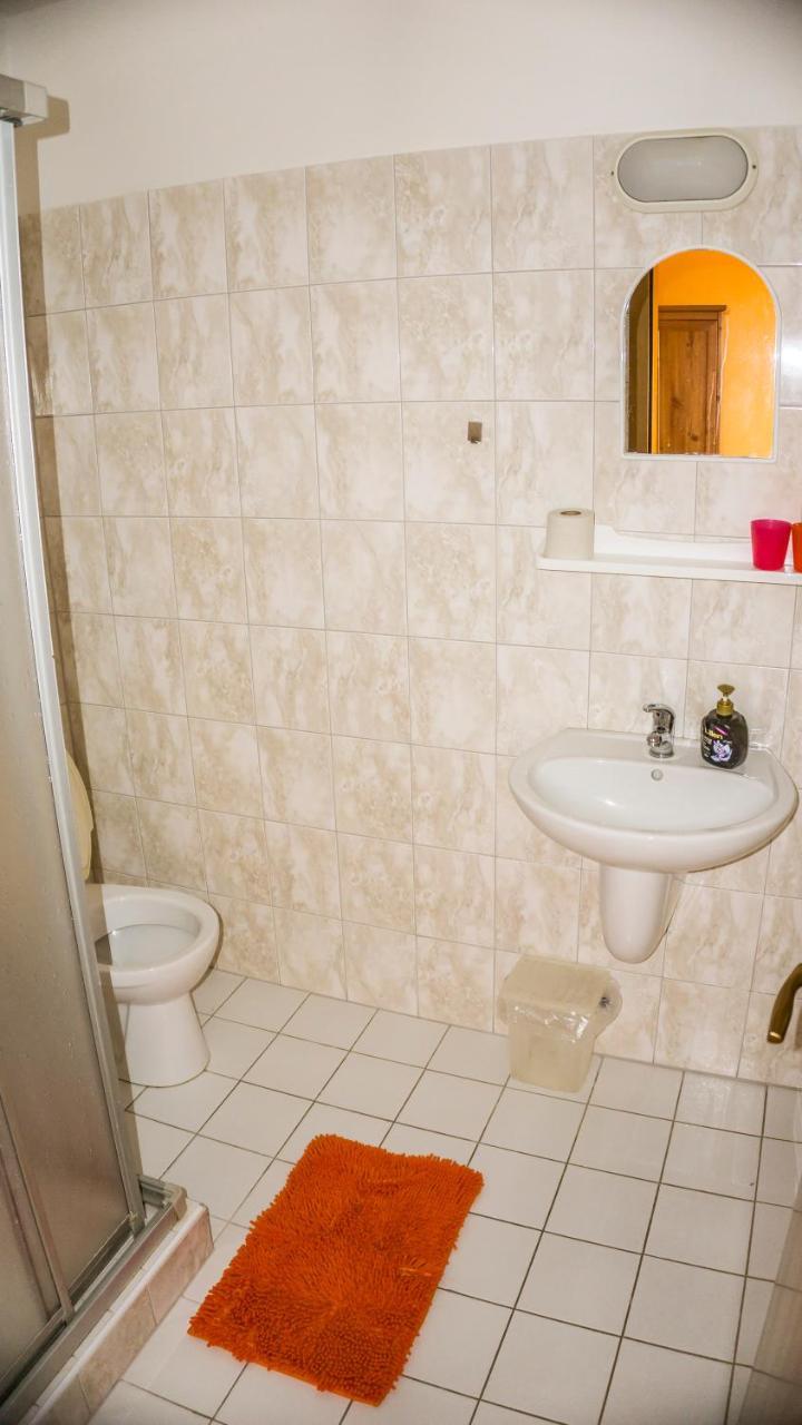 Penzion S Restauraci Na Furhaple Šakvice Exteriör bild